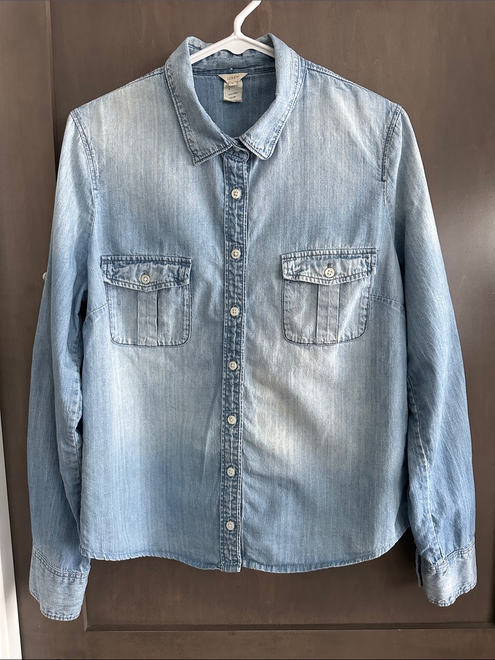 J. Crew Women's Light Wash Chambray Denim Button-Down Shirt 100% Cotton Size 8